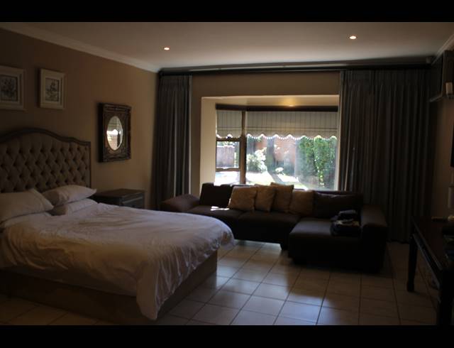 5 BEDROOM FREEHOLD TO LET IN WOODHILL GOLF ESTATE